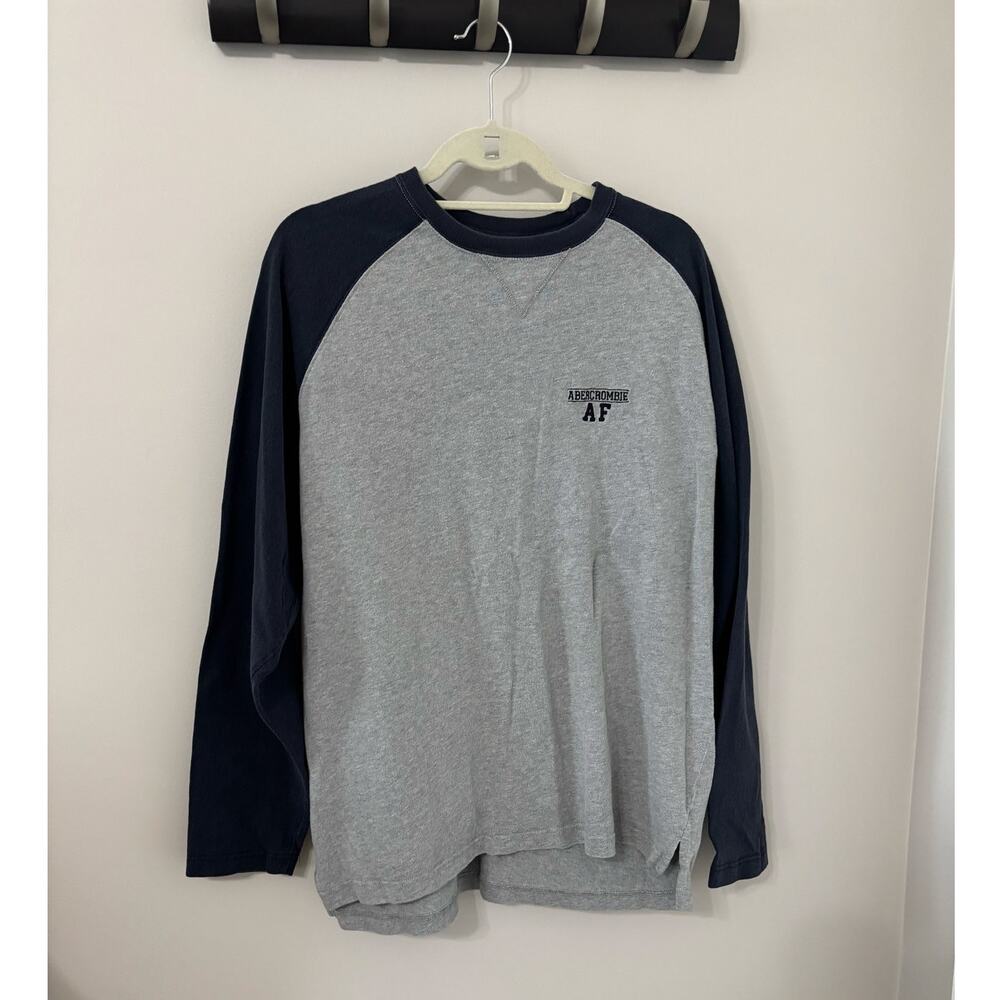 Abercrombie & Fitch cotton t-shirt with raglan long sleeves , size large